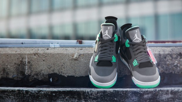 AIR JORDAN 4 “GREEN GLOW”