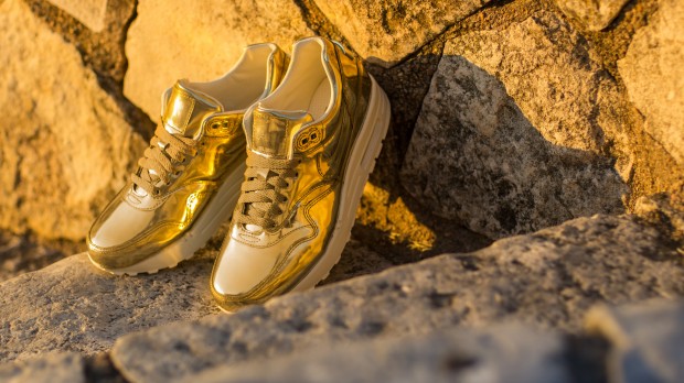 NIKE WMNS AIR MAX 1 “LIQUID METAL”