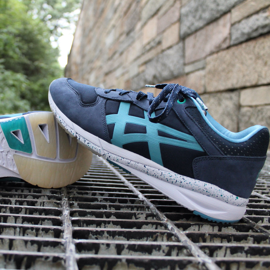 Offspring x ASICS x Onitsuka Tiger - Shaw Runner