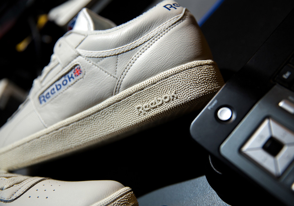 reebok-club-workout-white-red-blue